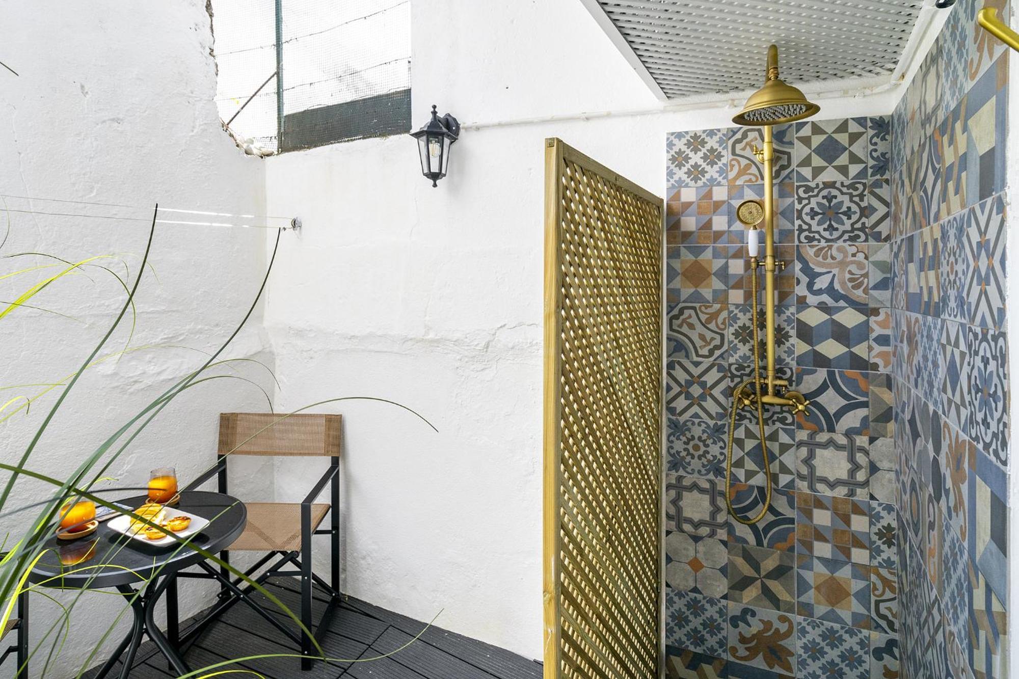 Whome Stylish Family Residence In The Heart Of Chiado Lisboa Екстериор снимка